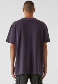 9N1M SENSE ESSENTIALS - T-Shirt print - purplenight
