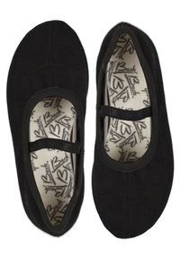 Zwarte canvas balletschoenen met elastische banden. Ronde teenvorm en een textuurinterieur met een logo-patroon. Zacht en flexibel ontwerp.