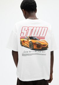 PULL&BEAR - STWD CAR - Print T-shirt - white Thumbnail Image 1