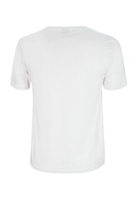 Camiseta blanca de algodón con mangas cortas, cuello redondo y una textura suave. Diseño liso sin logotipos ni patrones visibles.