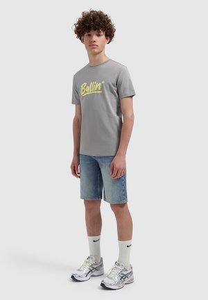 Ballin, REGULAR FIT CREWNECK SS T-SHIRTS - T-shirt print - elephant grey