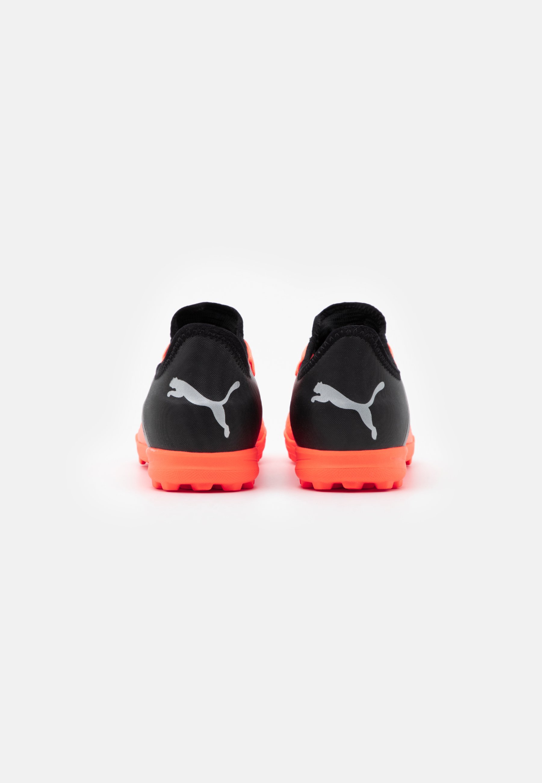 puma future astro turf trainers