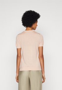 BOSS FALYSSIASI - Navadna majica - light/pastel brown