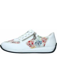 Sneaker blanc avec un motif floral coloré sur les panneaux latéraux. Dispose d'une fermeture éclair, d'une semelle texturée et d'un matériau en cuir lisse.