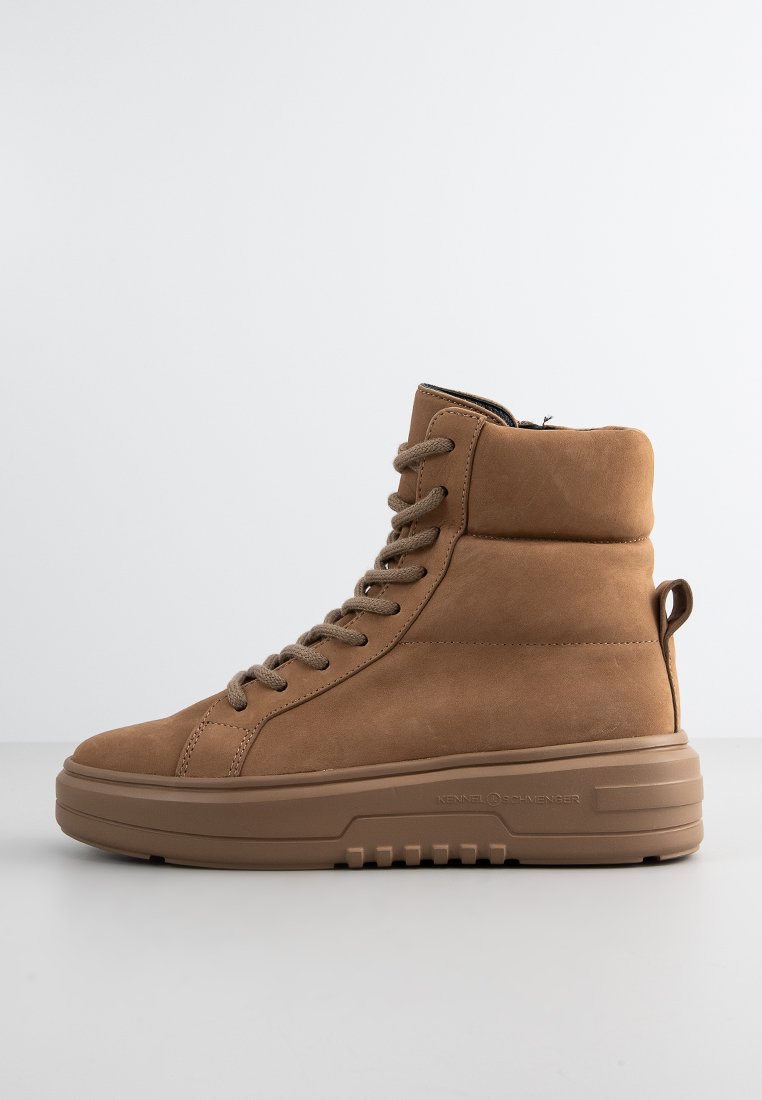 Zapatillas altas