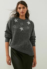 Next STAR EMBELLISHED CREW NECK - Strickpullover - charcoal grey