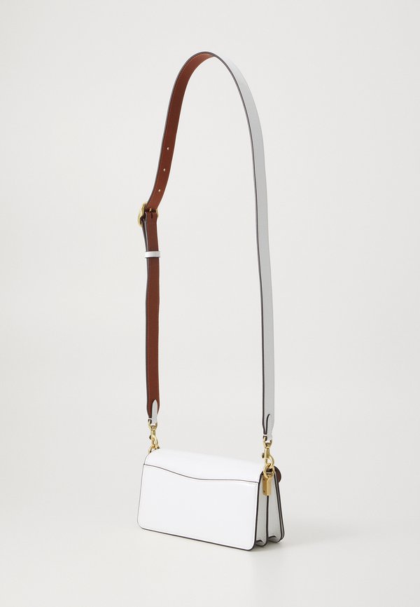 PATENT SIGNATURE LEATHER TABBY SHOULDER BAG 20 - Handbag - chalk4