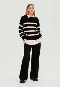 Selected Femme SLFBLOOMIE O NECK  - Vesta - black w snow white