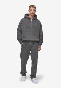Pegador LOGO OVERSIZED JACKET - Majica s kapuljačom i patentnim zatvaračem - washed anthracite