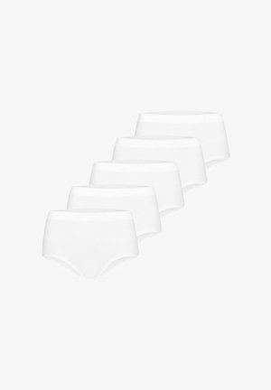 Fünf schlichte weiße High-Waist-Slips diagonal auf weißem Hintergrund angeordnet.