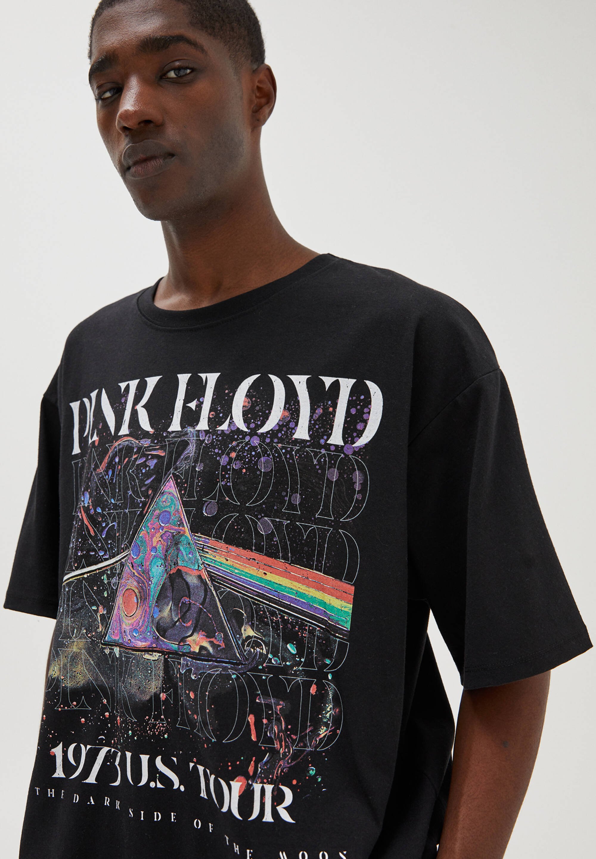 pull and bear pink t shirt