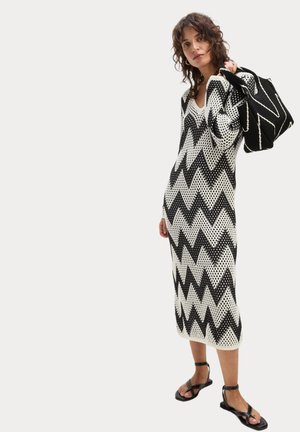 ZIG ZAG - Gebreide jurk - black mix