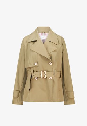 Beige trenchcoat met een dubbelgeknoopte sluiting, grote kraag, taille met riem en glanzende goudkleurige knoppen. De binnenkant heeft gestreepte stof.
