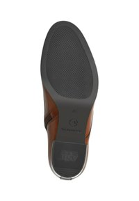 Semelle en cuir brun avec un fond en caoutchouc noir texturé. Dispose de bords arrondis et d'un marquage en relief pour une meilleure adhérence et traction.