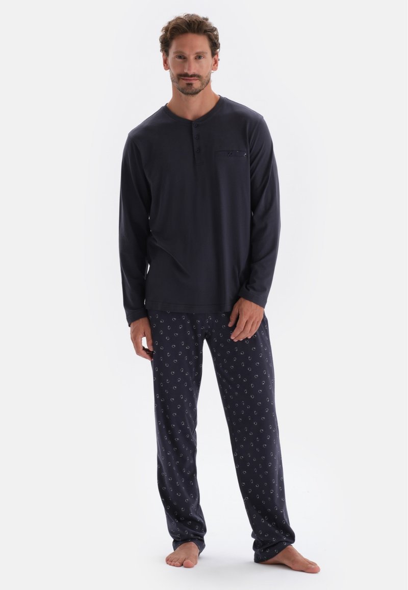 Dagi Men's Crew Neck Long Sleeve Six Patterned Pajama Set