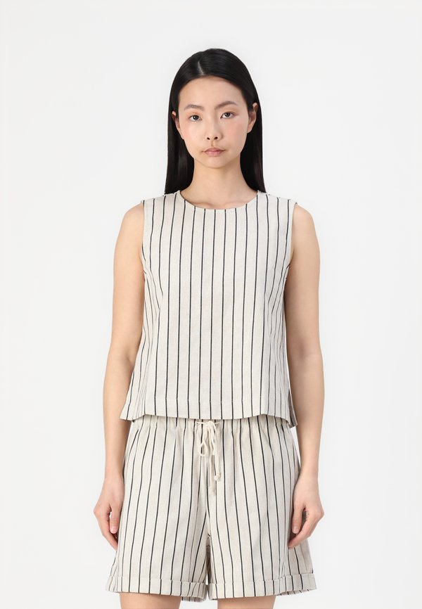 VISTIBA O NECK  - Bluse