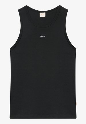 Czarny prążkowany top na ramiączkach z małym białym logo "Bkvis" umieszczonym centralnie poniżej dekoltu oraz beżową metką marki wewnątrz kołnierzyka.