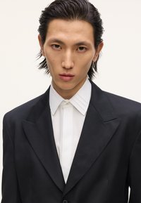 KARL LAGERFELD STUDIO JACKET - Σακάκι τύπου μπλέιζερ - black