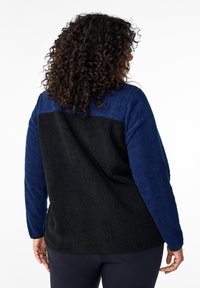 Active by Zizzi Forro polar - blue