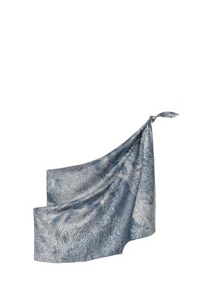 Écharpe bleu-gris avec des motifs linéaires floraux et botaniques blancs complexes, nouée en un nœud lâche dans un coin.