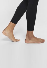 Nike Performance Combinaison d'échauffement - black