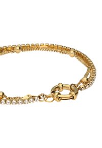 Bracciale tono oro con maglie quadrate alternate a una catena, impreziosito da cristalli trasparenti e una chiusura decorativa.