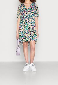 Pieces Abito a camicia - multi-coloured