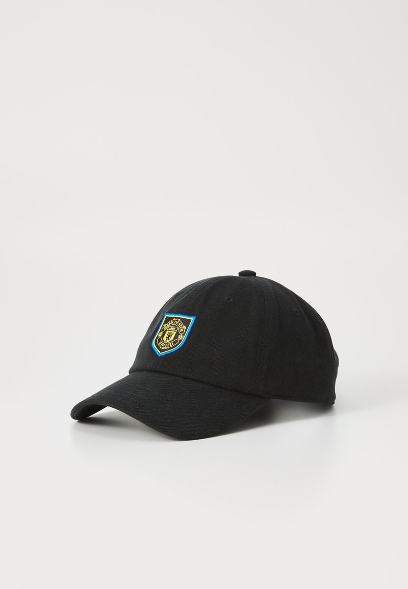 Svart bomull baseballcaps med buet skygge og brodert merke i blått og gull som har et skjolddesign med tekst.