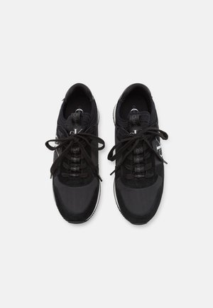 Matalavartiset tennarit - black