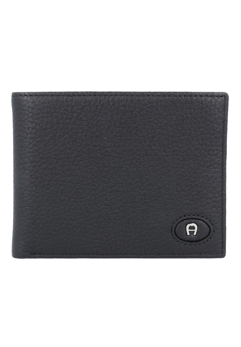 Schwarze Lederbrieftasche mit strukturiertem Finish, ausgestattet mit einem silbernen Emblem. Kompakte rechteckige Form mit genähten Kanten und abgerundeten Ecken.