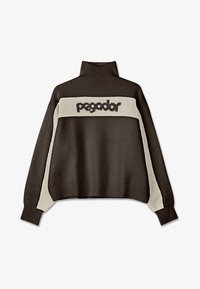 Pasirinkta, walnut brown