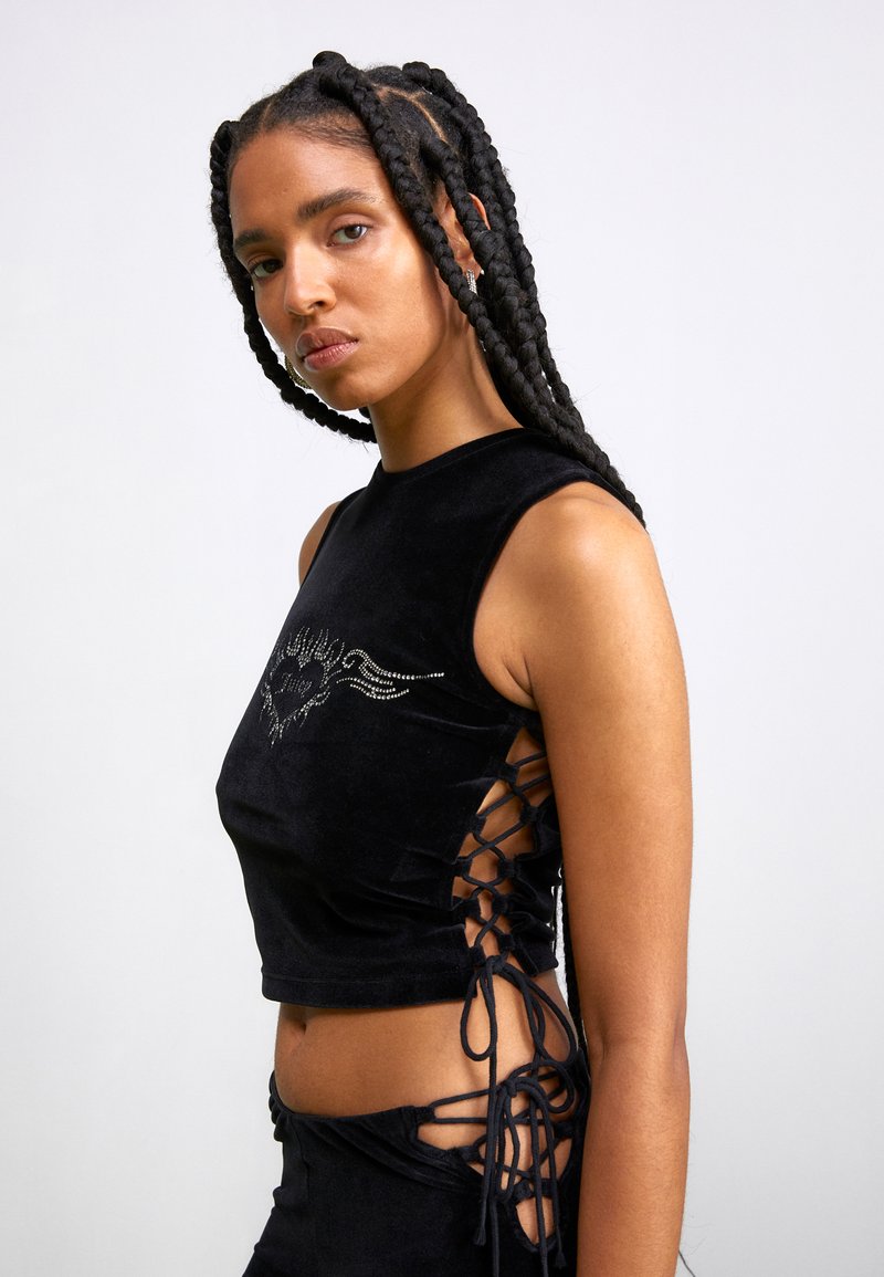Juicy Couture LATTICE TANK Toppi Black musta Zalando fi juicy-couture-lattice-tank-toppi-black-musta-zalando-fi