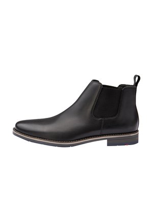 Schwarzer Chelsea-Stiefelette aus Leder mit elastischen Seitenpaneelen, Zuglasche hinten und einer niedrigen gestapelten Sohle mit kontrastierender Naht.