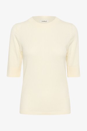 Pull court à manches courtes en maille côtelée crème avec un col rond et des poignets côtelés contrastants, présentant une texture douce et une silhouette ajustée.