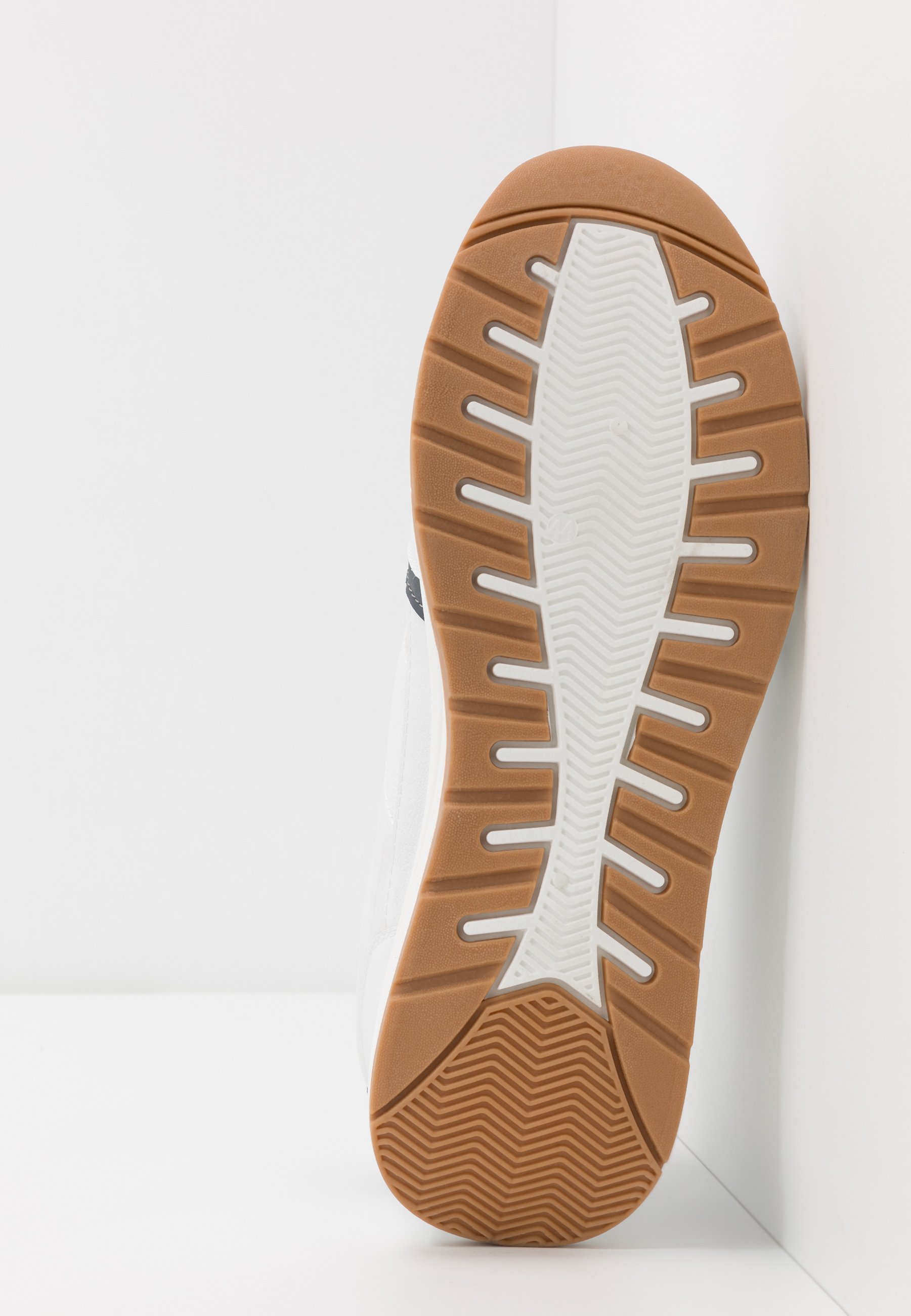 Farah ADMIRAL Joggesko white Zalando.no Farah ADMIRAL Joggesko white Zalando.no