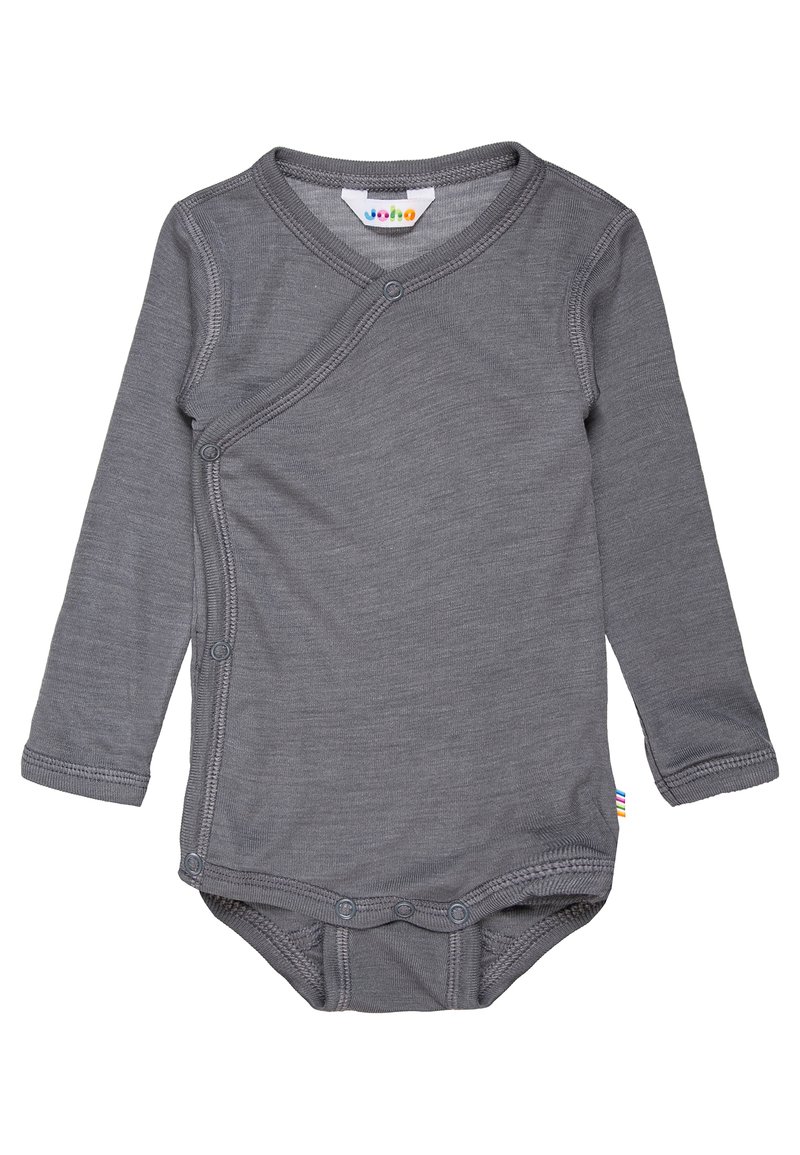 Grauer Langarm-Bodysuit mit Wickeldesign, Druckknopfverschlüssen an der Seite und am unteren Ende sowie einer weichen Textur. Verfügt über ein farbenfrohes Etikett an der Seite.