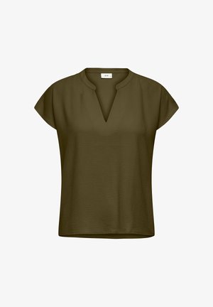 Kurzärmelige olivgrüne Bluse mit einem V-Ausschnitt mit Schlitz, lockerem Schnitt und ohne sichtbare Knöpfe oder Muster.