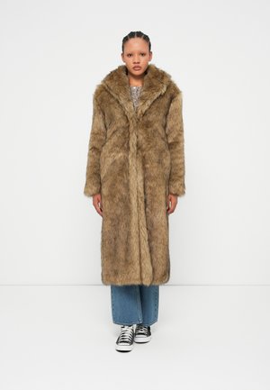 LONG COAT  - Téli kabát - brown