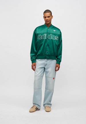 adidas Originals, VARSITY JACKET UNISEX - Яке бомбър - collegiate green