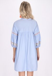 Thumbnail Image 3