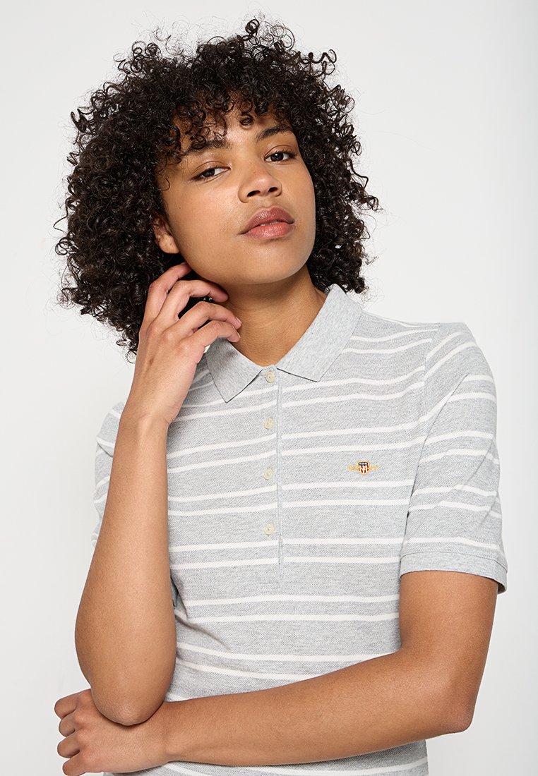 SLIM FIT