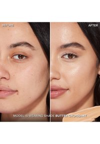 Foundationfarbe "Butter Croissant" auf glatter Haut aufgetragen, zeigt einen klaren Kontrast zwischen ungleichmäßigem Hautton und gleichmäßiger Abdeckung.