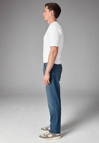 Next CLASSIC STRETCH - Egyenes szárú farmer - blue mid vintage