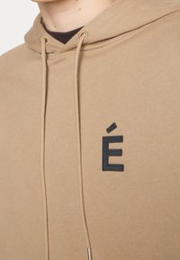 Études Mikina s kapucí - sand