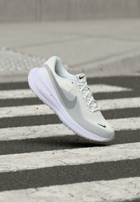 No seleccionado, summit white/metallic silver-coloured/white/photon dust/black