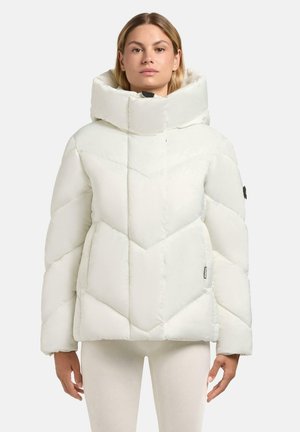 Weißer Pufferjacke mit hohem Kragen, Karo-Quiltmuster und glatter Textur. Verfügt über einen Reißverschluss vorne und seitliche Taschen.