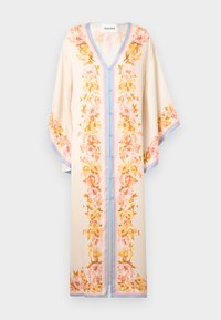 Seleccionado, cream peony