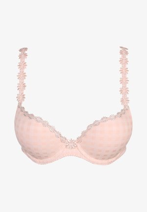 Reggiseno imbottito rosa chiaro con texture a quadretti, dettagli in pizzo floreale lungo il collo e le spalline, e tessuto liscio.