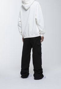 LOW LIGHTS STUDIOS® Hættetrøje - off-white
