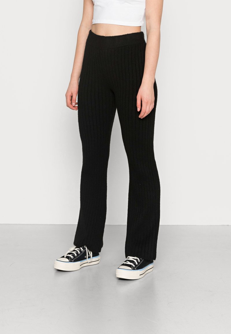 NA-KD SOFT PANTS - Calças - black